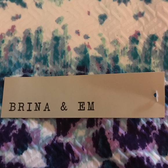 Woman’s top - Picture 5 of 5